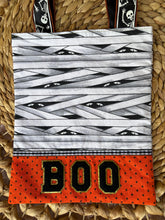 Load image into Gallery viewer, Boo Halloween Bag
